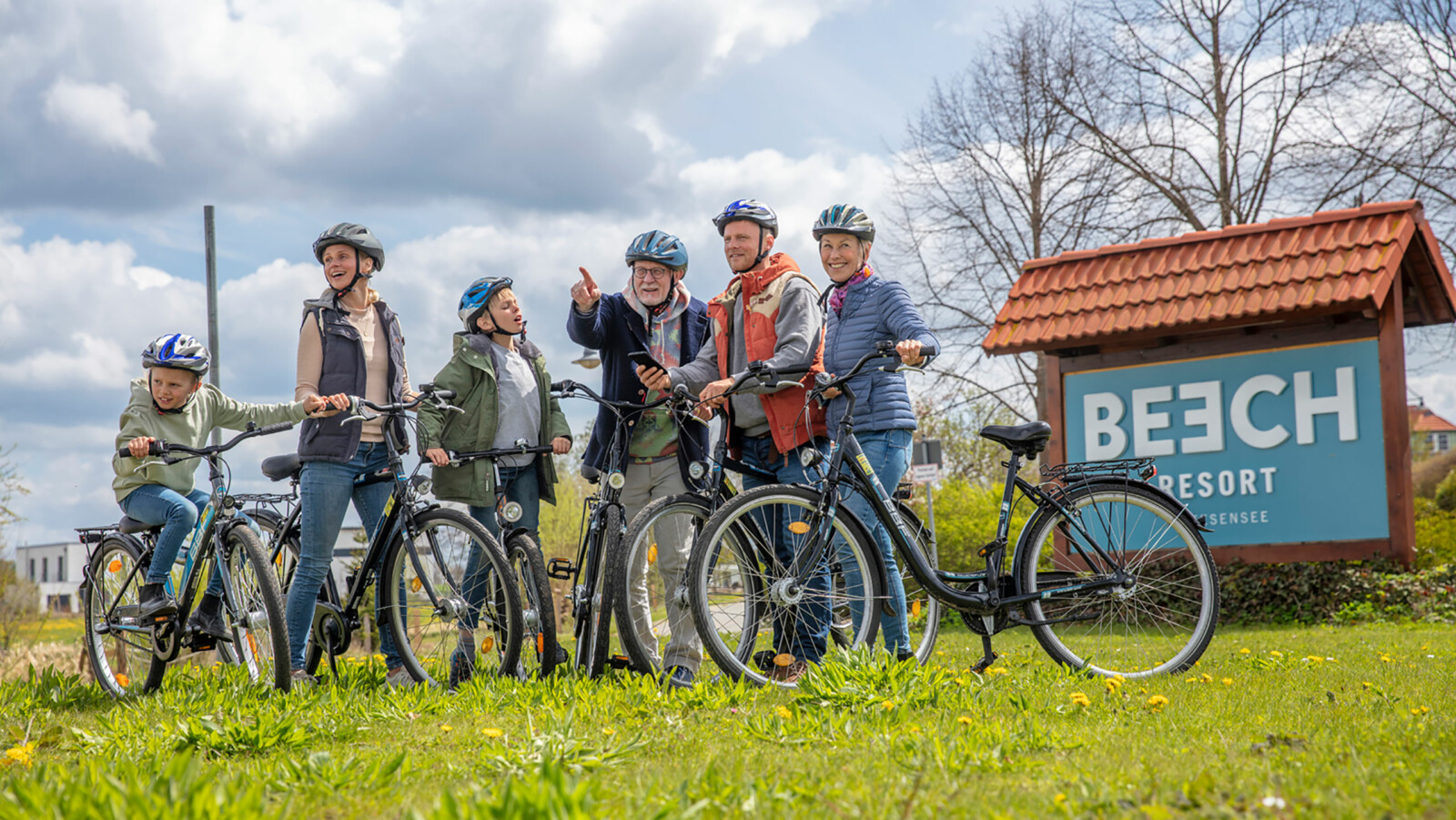 Familie im Fahrradurlaub am Fleesensee im Fahrradhotel