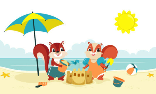 Eddi und Ewi bauen Sandburgen am Strand im Urlaub an der mecklenburgischen Seenplatte